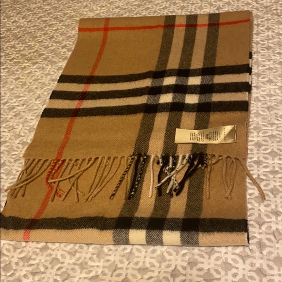 Burberry Accessories Authentic Burberry Classic Check Cashmere